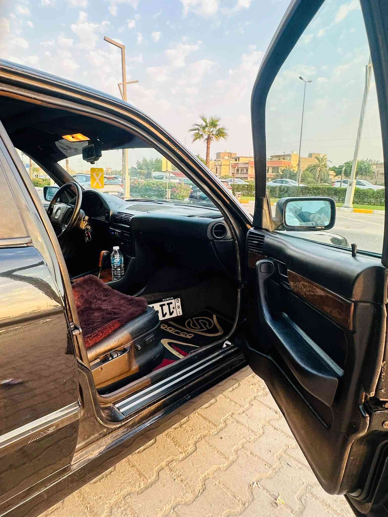 سلام عليكم
للبيع بي ام حجم 525 موديل 1990 محرك مسكر عدل
رقم بغداد نكليزي بسمي هزه جديده تحويل ثاني يوم
صبغ جماليه بدون حادث
مكينه 6 سلندر مسكر عدل كير اوتو جدد
سياره فول مواصفات
سلايد طكتين بجم عريض 
كشنات جلد + كهرباء
دبل ايرباك داخل صاج كارتير
ويل 18 M دعاميه ودوس M
تبريد ثلج حماوه جوه نص 
جام 4 كهرباء 
كهربائيات كلها شغاله 
صدر خلفي امامي كله جديد قبل سبوع نافضه
سياره حلوه مال جناي متعوب عليها وتجي وشوف بعينك
سعر  63 وبيها مجال للشري مكاني بغداد حي الجامعه
رقمي *********** بي وتساب

