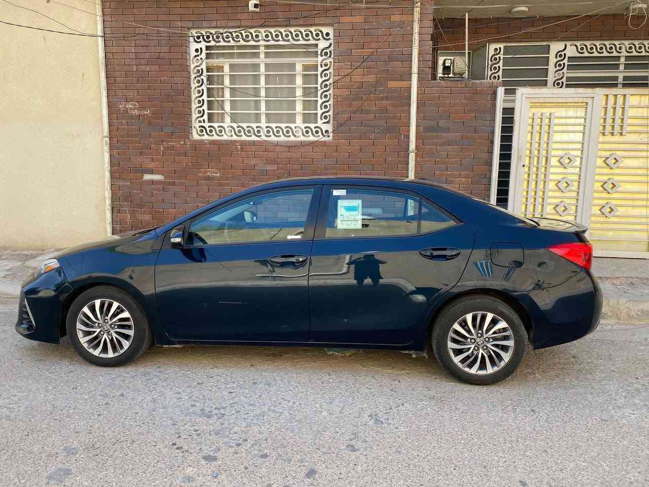 السلام عليكم
كورلا 2018 فئة XSE اعلى فئة
حادث امامي جاملغ وبنيد

المواصفات:
محرك 1.8 VVT
گير CVT
كشنات كهربائية
تدفئة كشنات
مري كهربائية
تحكمات سرعة
تحكمات ستيرن
فتحة بالسگف سلايد
شاشة لمس
نظام ملاحة وخرائط
تشغيل بصمة

عنواني كربلاء
السعر : 105$ وبيها مجال للشراي لان بيعة مستعجلة جدا
***********
