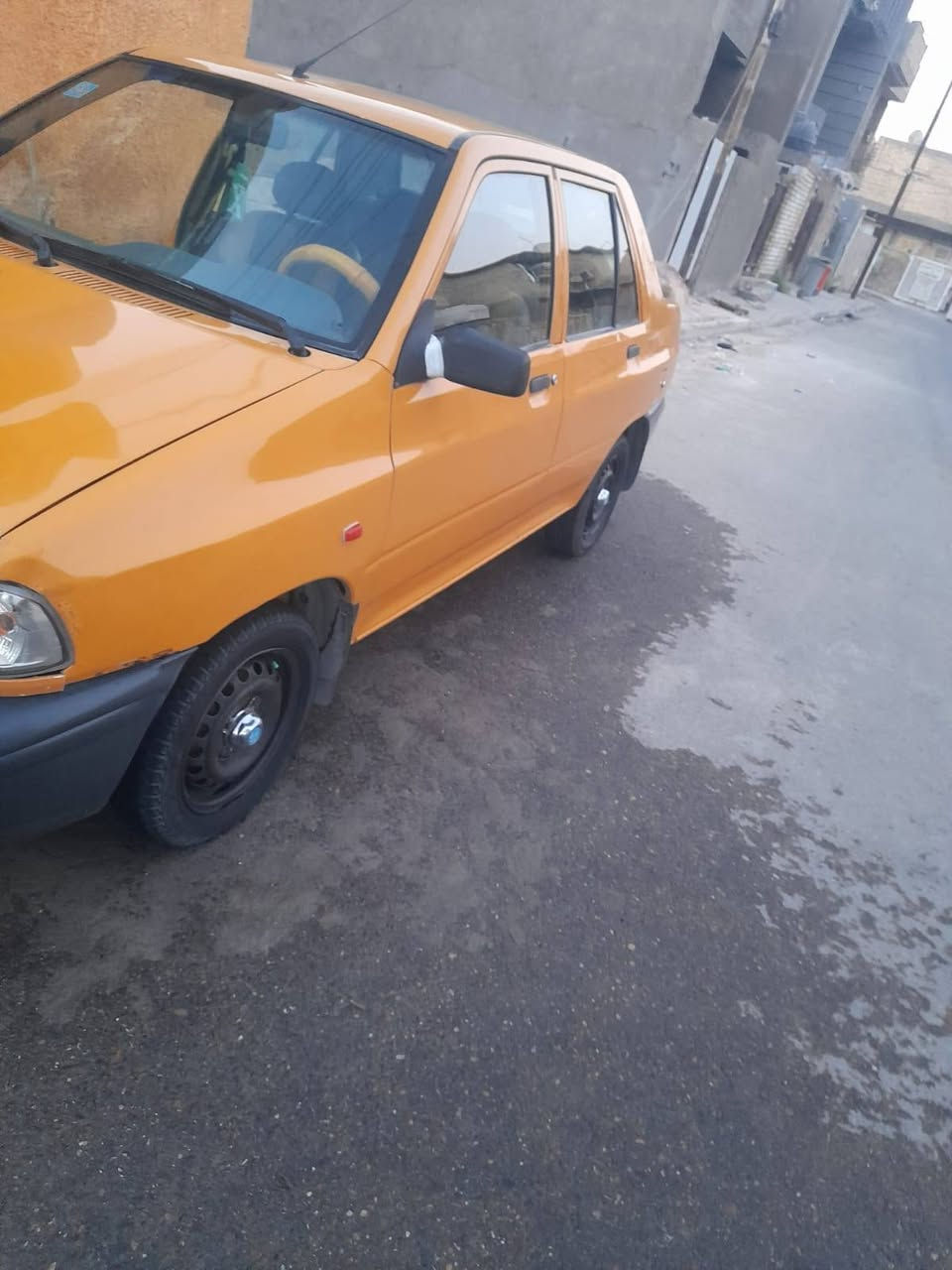 ***********سلام عليكم. سايبه موديل 22 سياره نضيفه أي نقص ما بيه بس طخه جملق خلفي من صفحه بك لايت باقي مكفول  سياره باسمي مصفره. مكان بغداد الزعفرانيه
