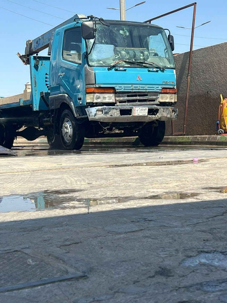 هينو فوصه للبيع موديل ١٩٩٨ اكريك ٣اسلايت  ٣ طن التفاصيل علا هاذ الرقم ***********  ***********
