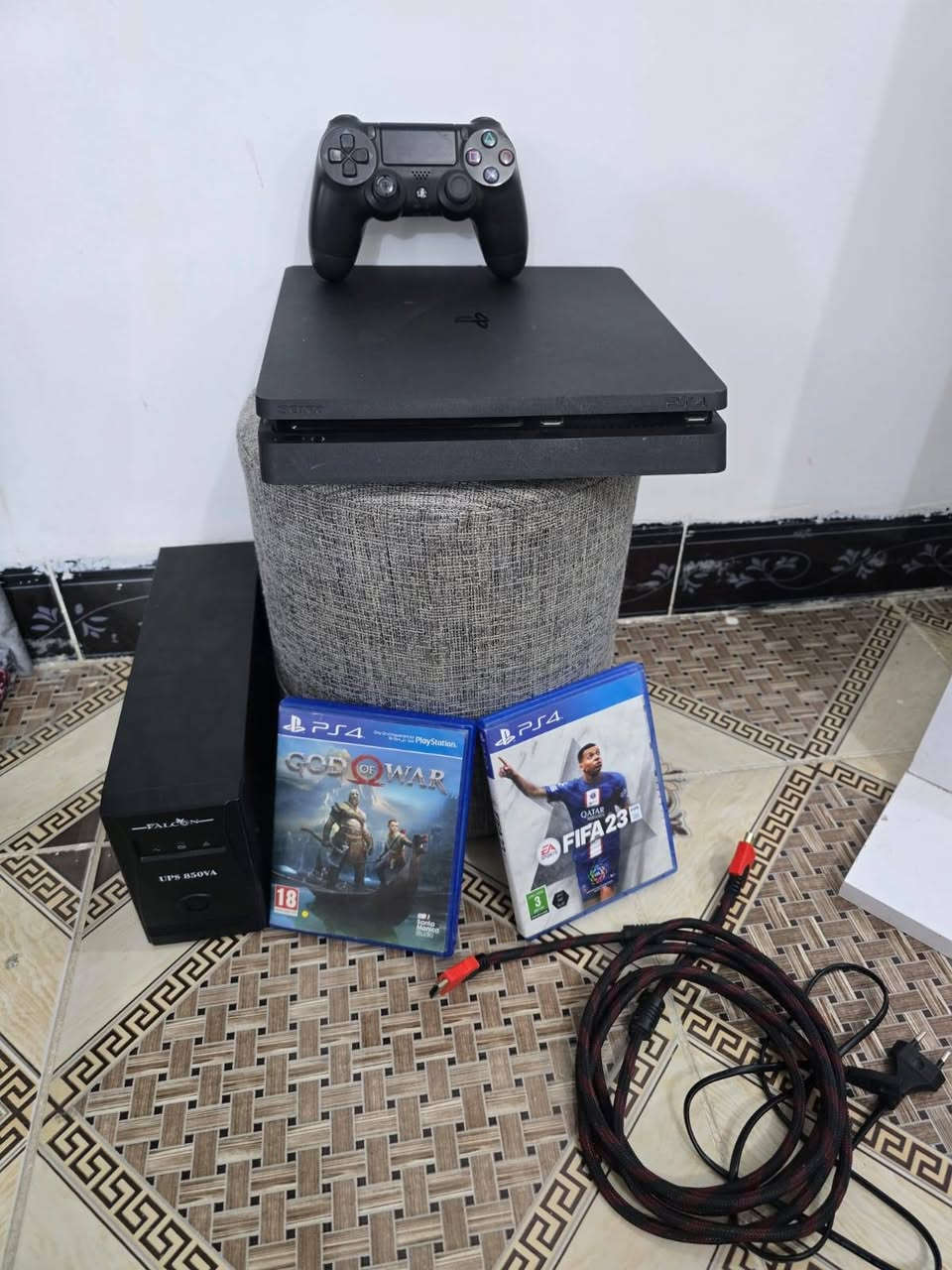 استخدام اسبوع فقط
لوك ستيكر ما مفتوح ولا داخل تصليح 
أونلاين 
نظام 13.52
ذاكرة 500GB نص تيرا 
يدة أصلية
كيبل تشغيل وكيبل HD وكيبل شحن
يوبي اس 850v جديد 
اقراص 2 اله الحرب وفيفا 23 

السعر مع ال يوبي اس 250قفل 

الشراي بس يراسلني واتساب ***********
