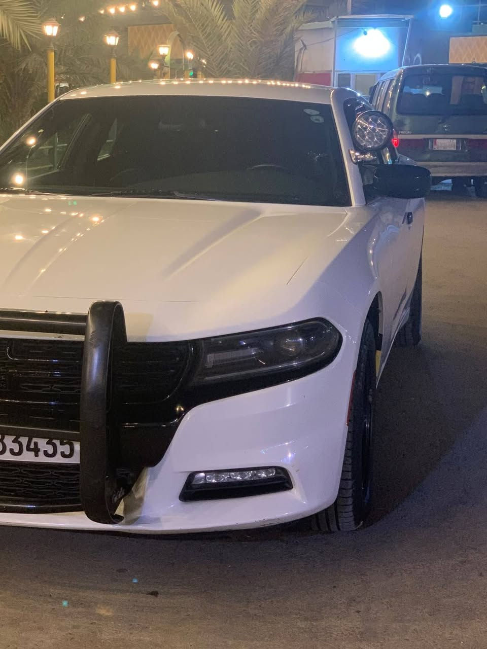 السلام عليكم جارجر للبيع موديل 21اصل السياره تو ويل كله بلاديه على وضع الشركه بيه ضربه بصيطه بلهلاليه الي يم قبق البانزين جدن بصيطه مغلفه مانع صوت ومانع حراره كله بلكامل السياره استخدام شخصي وجاهزه ابمعنه الكلمه اترايك مفتوح المكان غماس الديوانيه السعر 220وبيه مجال بسيط *********** @
