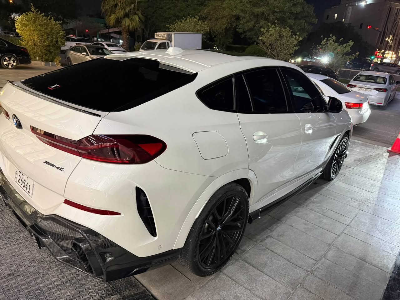 للبيع bmw X6موديل 2024
فول فول مواصفات رقم اربيل بانوراما
كت كاربون فايبر حقيقي كامل
ماشيه 50 الف كيلو
 وارد امريكي 
المواصفات 
بانوراما 
شاشه دجتل
شاشه كبيرة
كشنات تدفئه تبريد
توقف ذاتي
فول رادارات
اطفاء ذاتي 
جنطه كهرباء
لايتات ليزر
٥ انضمه قياده و 4كامرات 
بصمه ابواب وتشغيل 
 بيها كومة مواصفات 
محرك 3000 تون تيربو
وبعد بيها هواية مواصفات
مكان السياره بغداد اليرموك
السيارة مغلفة ppf
تبديل فقط بنيد 
السيارة بدون ايرباك
حادث بنيد مبدل فقط

السعر 68 وبي مجال بسيط
الرقم ***********
