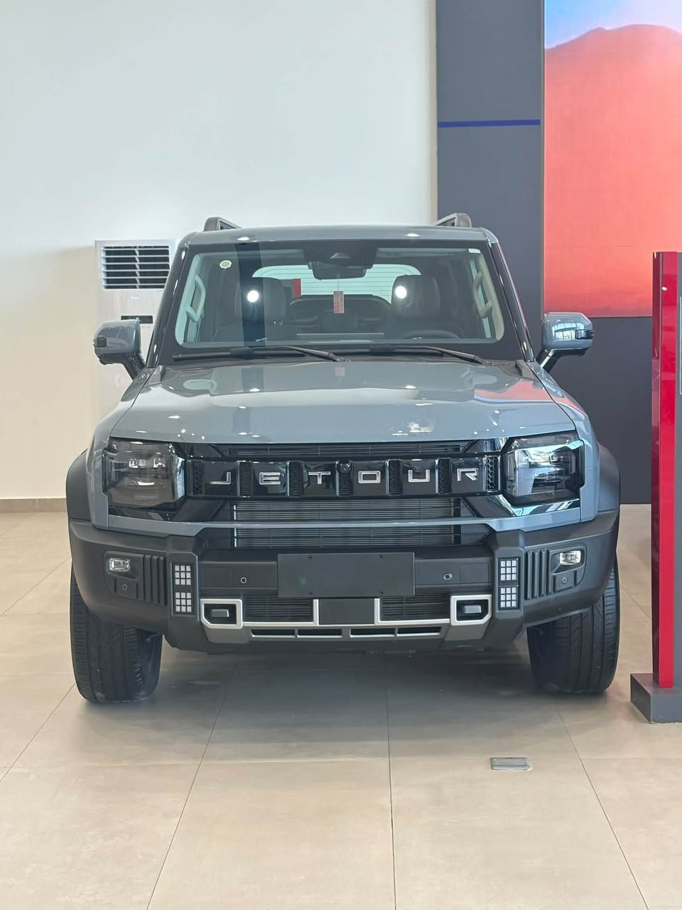 السلام عليكم 
جيتور T2 2026 Plug in 
 PHEV 
السيارة نظيفة كلش على وضع الشركة ماشية 28.000 كيلو متر 
ضمان لمدة عشر سنوات او مليون كيلو متر 
استلام شركة مسار المدينة
كاميرات 360 درجة حساسات امامية خلفية فتحة سقف بانوراما 
انارات داخلية 
Auto hold 
جنطة شفط 
الشحنة الواحدة تمشي 139 كيلو متر 
نظام شحن ذاتي من خلال المحرك  
سستم صوت سوني 
وبعد بيها كلش هواي مواصفات 
السيارة حيل حلوة وما ناقصها اي شيء 

للاستفسار التواصل ‭***********‬
او تواصل خاص مكان السيارة كربلاء
