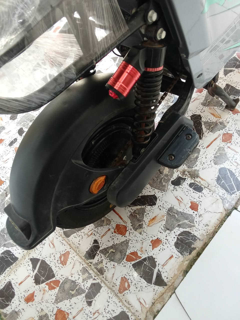 سلام عليكم دراجه شحن للبيع ار9دراجه جديده بطاريات جداد حجم 32 12 فولت جده الدراجه كسر كرتون دراجه نظيفه جديده موديل 25 كلش جديده كامل ملحقات بطاريات شرط الفحوص دراجه بلوتوث شغال لايت شغال عالي ناصي كلش جديده سعرها 350 وبيها مجال 300 ما تراهم مكان البصره الزبير رقم الهاتف ***********
