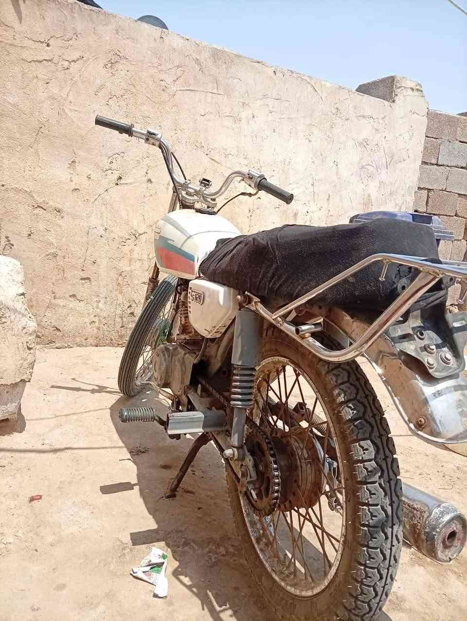 دراجه ايراني البيع دراجه نضيفه سعر خاص ***********واتساب
