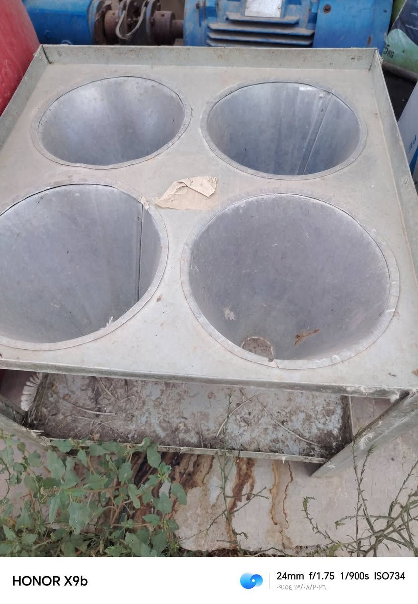سلام عليكم غراض محل دجاج مستخدم ٣٠يوم  غراض نضيفه كاش  ***********
