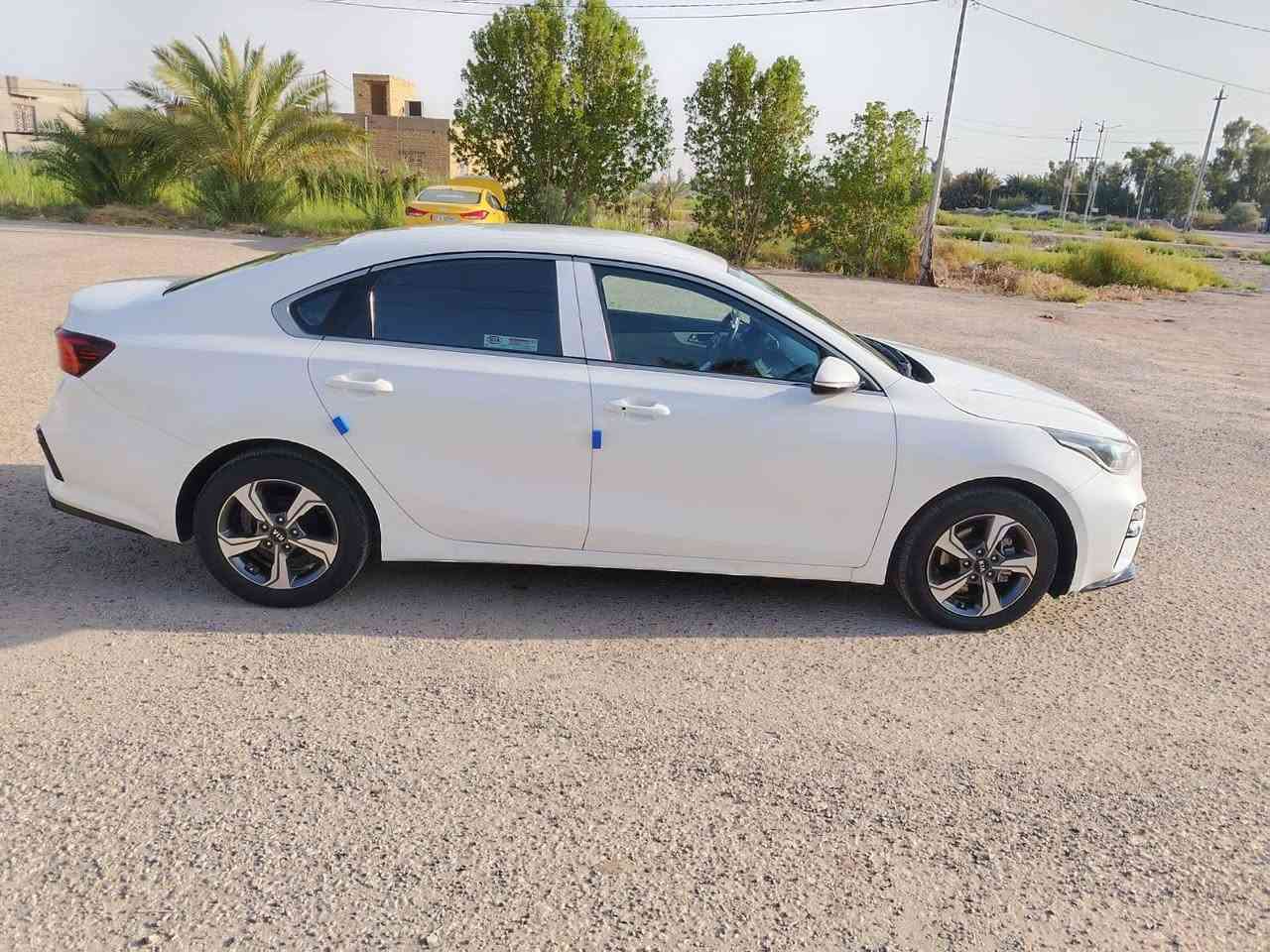 السلام عليكم
للبيع كيا سيراتو ١٩
خليجي فول بصمه
رقم بغداد تحويل مباشر
محرك ١٦٠٠ كير ايتي
ماشيه ١٠٠ الف
مكفل من الصبغ وتبديل بارد شبر بل بنيد
بيها سونار مكان سيارة السماوة الرميثه *********** صاحب السيارة اني مكلف بل نشر
