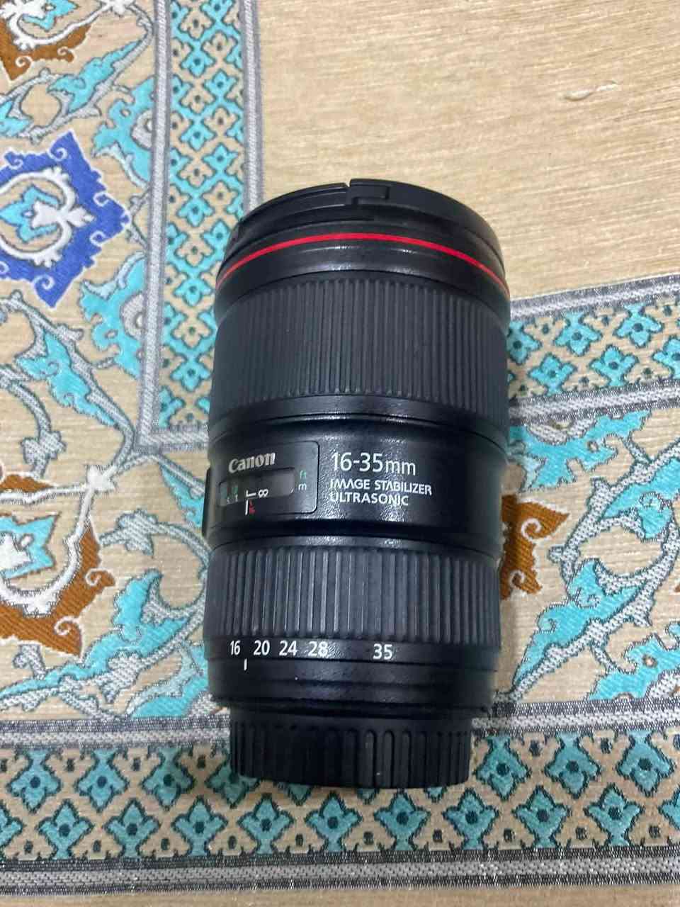 عدسات كانون مستخدم نظيف جدا 
عدسه 70-200 الاصدار الثالث 1،550،000
عدسه 24-70 الاصدار الثاني  1.150،000
عدسه 16-36 رنك احمر  750،000 
مكاني بابل 
***********
