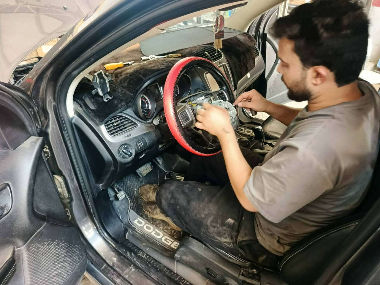 تحيه طيبه لكم
دوج جورني مكينه 3600 برمجه مراوح ع درجة 94 

دوج جورني تبديل شريط ستيرن برمجه زاوية الستيرن 

دوج جورني مكينه3600 تبديل صطله فيت بم 

#العنوان_الناصريه_الثوره__نهاية_الشارع_المركز_السايدين 
***********
***********
