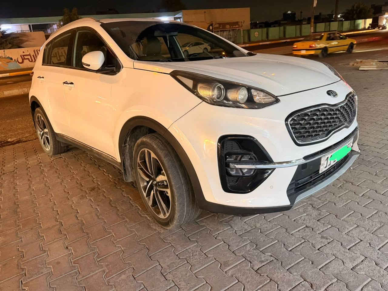 سبورتج 2021 خليجيه فول بصمه سياره جديده وضع شركه  مكينه دوش
168 ورقه بيع مستعجل 
مري شفط حساسات داخل بيجي  هواي مواصفات. فول عده فتحه. رقم بغداد  
مكاني بغداد***********
