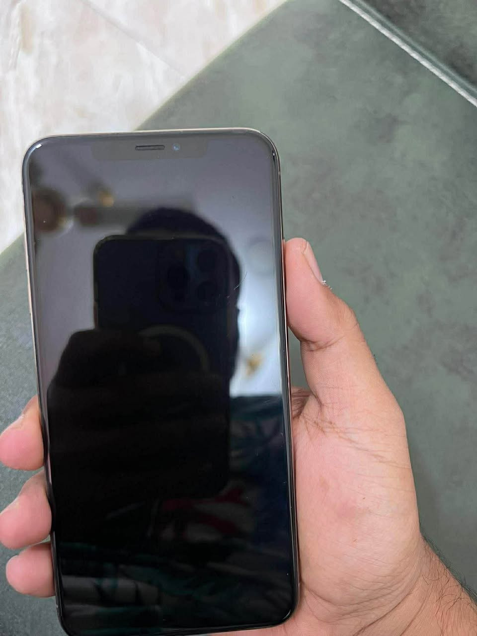 آيفون اكس ماكس البيع ضاكره256بطاريه 100مبدله بصمت الوجه واكفه جهاز نضيف جديد بعده مكاني العماره القادسيه سعره200وبي مجال رقمي***********
