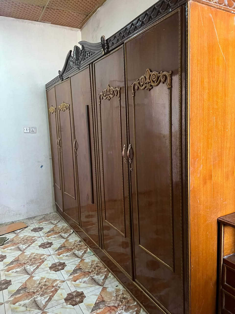 كنتور نضيف جدا 5بوب سعر 225وبي مجال بسيط للاستفسار اتصل على الرقم***********
