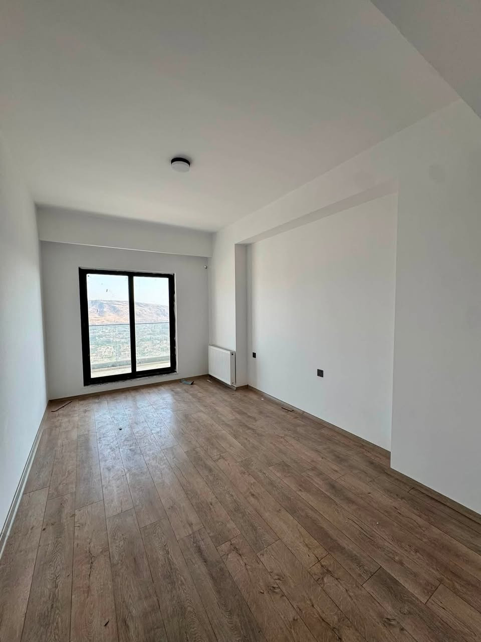 ⁨	✨ برايم فلج دهوك – Prime Village Duhok
🔹 المساحة - 195 م
🔹 الطابق - 16
🔹 الواجهة - جنوب دهوك 
🔹 الشقة تتكون من 3 غرف نوم

💰 طرق الدفع :
✔️ اقساط 

📞 للاستفسار والتفاصيل:

مكتب VIP دهوك للعقارات

📱 ***********
📱 ***********

#duhok #دهوك #موصل #iraq #primevillage⁩
