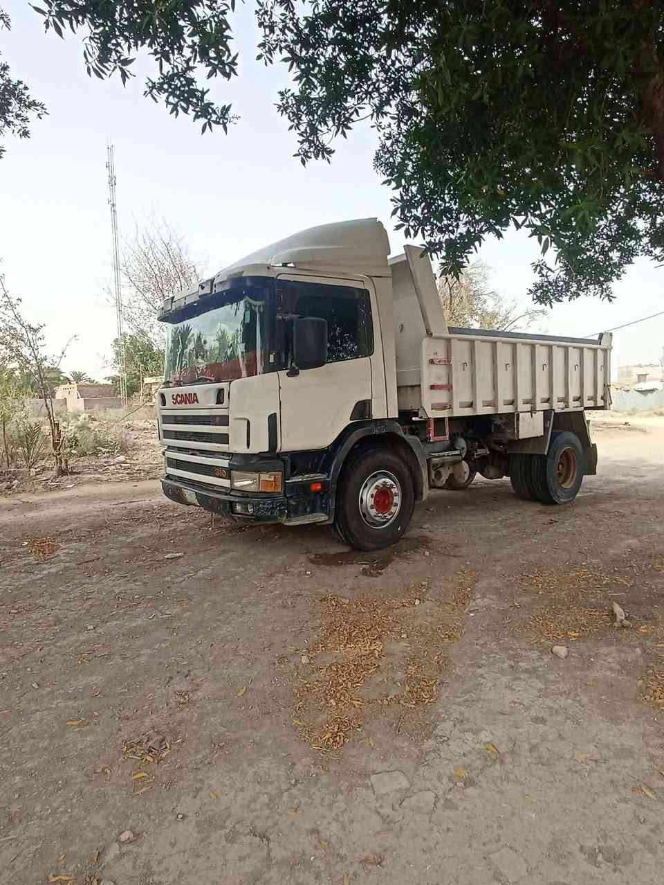 السلام عليكم سكانيا للبيع موديل 2000 مكينه بم ونوزل قبق حديد لا تبخير ولا تنقيص كير 900  4ب4 تخم تاير سنويه لل2029 مداور ثاني يوم الاستفسار على الرقم: ***********
