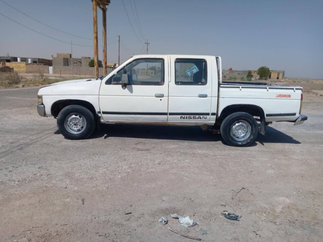 سلام عليكم لبيع نيسان مديل 93 رقم ميسان مشروع وطني شرط تحويل محرك 2400بدايه تبخير كير مكفول شاصي نضيف سياره بلاديه حلوه جاهزه مالت جناي ترايك وين ماتريد
 سعر 20وبيه مجال 
تصل *********** 
مكان سماوه الخضر
