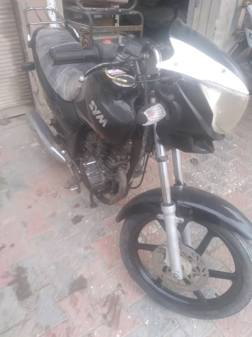 بسبب الوعود الكاذبه أعادت النشر سايم موديل ١٨ جاهزه مبيه نقص برغي السعر ٦٥٠ بدون اوراق فلوجه ***********
