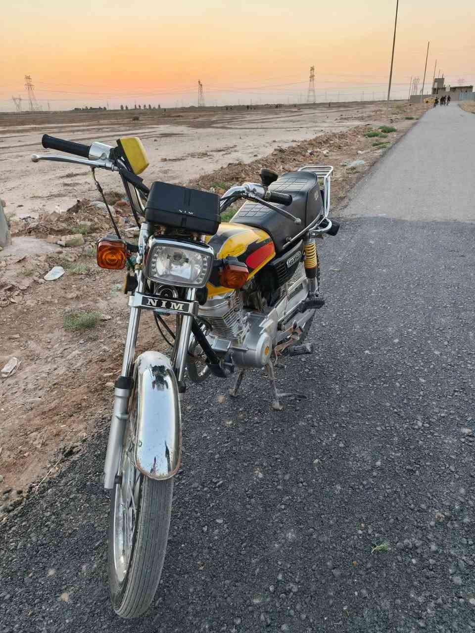 سلام عليكم نامه موديل ٢٥ دراجه نضيفه  سعره ٥٥٠ وبيه مجال مكان بغداد نهروان *********** خابر وتدلل
