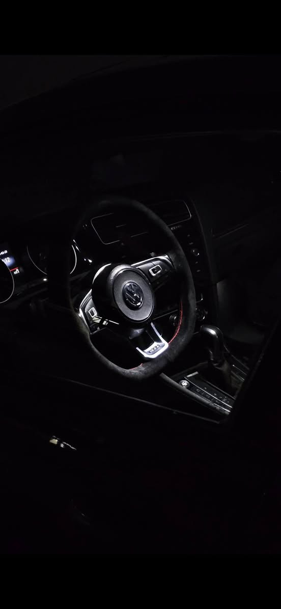 كولف 2018 gti 7.5
مواصفات كاملة بانوراما شاشة لمس كاملة 
كشنات جلد نقاط عمياء كل المواصفات بيها نازله 
السيارة مزودة ستيج 1+ 
داون بايب + فلتر شوته k&n 
برمجة طلقات على السبورت 
ماشية 100 الف كيلو 
ادامه كامله عليها من تنضيف محرك قبل فتره 
دبلات جديده امامي + كل اذاين السيارة جديده 
كومبريسر تبريد جديد فريز مبدل جامه امامية جديده 
تايرات امامي جديد داخل ضمان
درايم شفت يمين يسار وكاله مبدل  
شمعات جديد صدر كله كامل ما بي نقص
السيارة كله محسن وسوبر + فقط دهن موتل 8100 باور اغلى دهن

نقصها فقط عقل ايرباك موكع عليه مي من دا ابدل الفريز 
ووكف ينرادله فقط تبديل 

الحادث : فقط جزء صغير من البنيد 
والباب الخلفي مال سكن بالنقل من امريكا مضروب وصابغي
+ بارد جاملغ انطخت عندي 

السعر 15 الف قفل 
رقم الشاصي : 3VW447AU2JM250237

رقمي للتواصل : ***********
تفحص تكلي اقتنعت مبروك عليك
