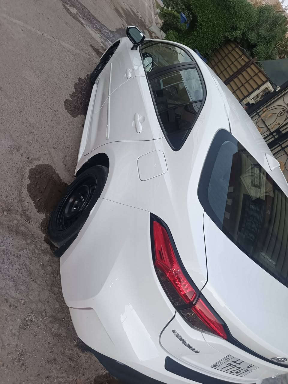 السلام عليكم كورله ٢٠٢٤وارد امريكي حادثها موضح بالصور بنيد بارد وجاملغ جهت الصدر بارد بدون ايرباك وجتي من امريكا بيها كلير جاملغ خلفي وباب مواصفات LE ماشيه ٧٢محرك ٢٠٠٠محسن سياره جاهزه مناقصها شي جديده سعرها ١٣٥وبيها مجال مكاني بغداد عامريه ***********
