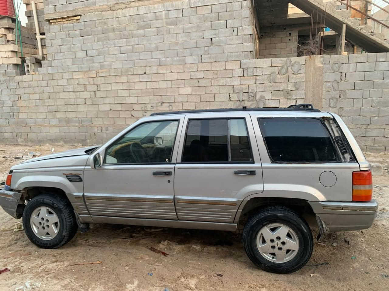 جيب شيروكي موديل 94كير ومكينه محور مكينه vvt خير من الله كشر نضيف كهربائيات شغاله راعيها موجود ب الكرنه مصفره اصوليات كامله السعر 30وبيها مجال العنوان التنومه الصالحيه الرقم ***********
