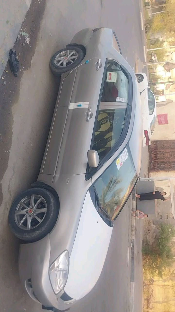 السلام عليكم الانسر ستلام شركه العامه موديل 2010 مكينه كير حداده خير من الله تبريد ثلج محرك 1600 تايرات جديده تخم دوشمه جديده ب اسمي عنوان البصره ***********
