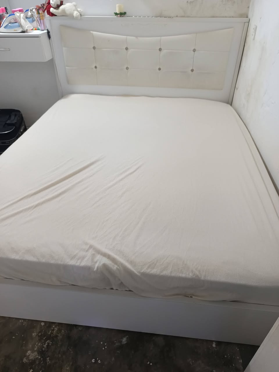 سرير • مستعمل • چوارقوڕنە