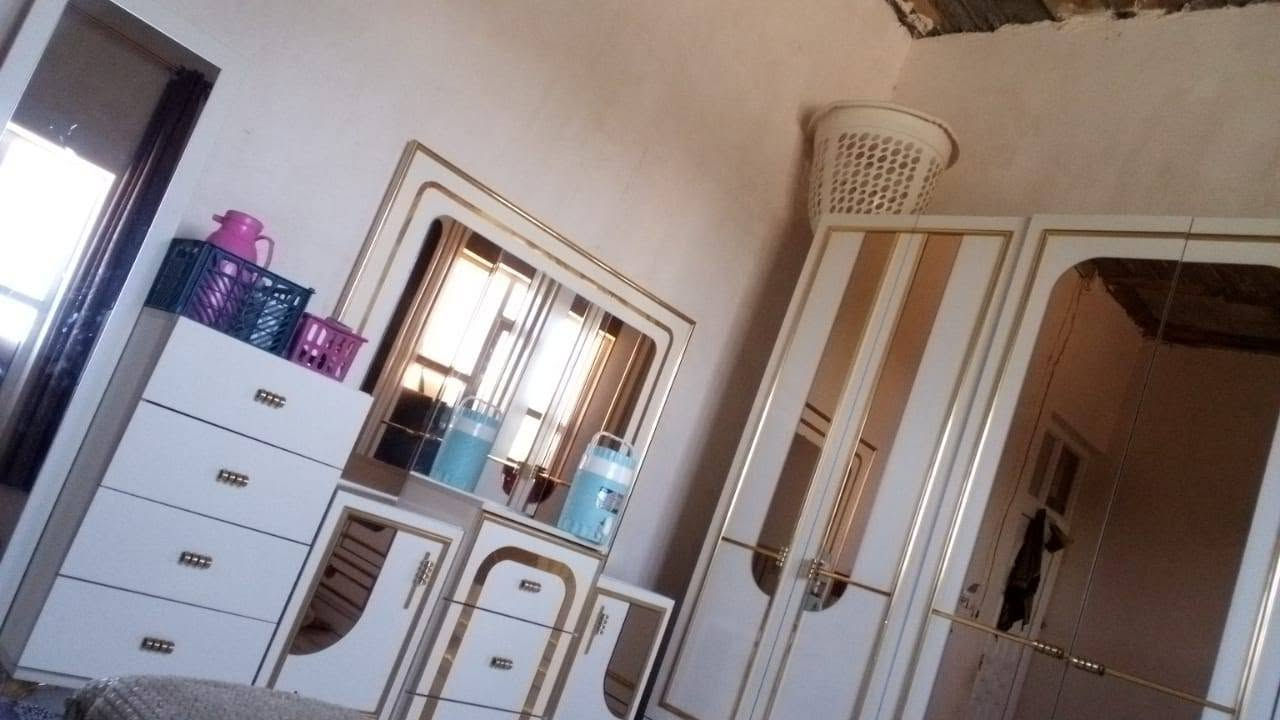 قرفه نوم اسم استخدام للبيع السعر 950الف للسفسار على هاذا الرقم ***********
