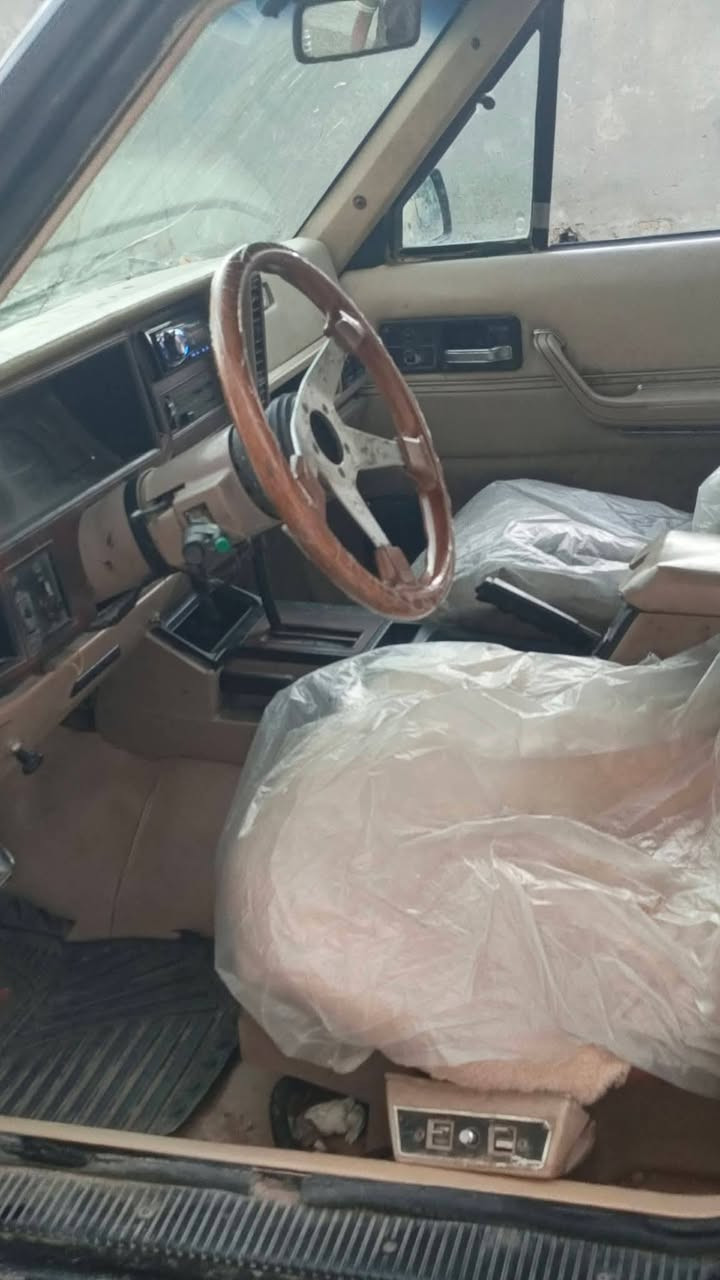 السلام عليكم جيب شيروكي موديل 90 سنويه 31 مشروع وطني رقم بغداد سياره يرادله ترتيب ابيعك كوم حديد مداور او وكاله فقط حتى من تجي لا تكلي هاي نقص وهاي نقص مكينه وكير بلاد 6v اوتو ***********
