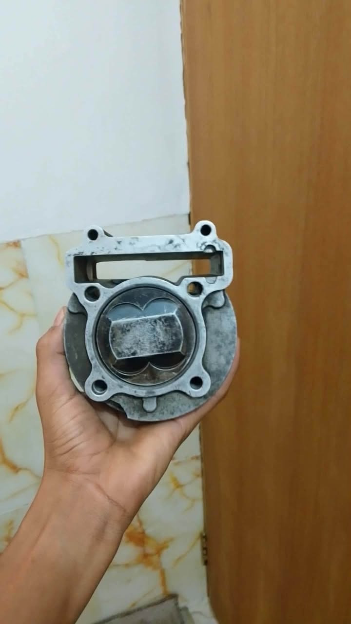 سلام عليكم بوشه حجم67 اصليه مكفوله و على شغل الراغب بشراء يتصل او مراسله وتساب سعر خاص ***********
