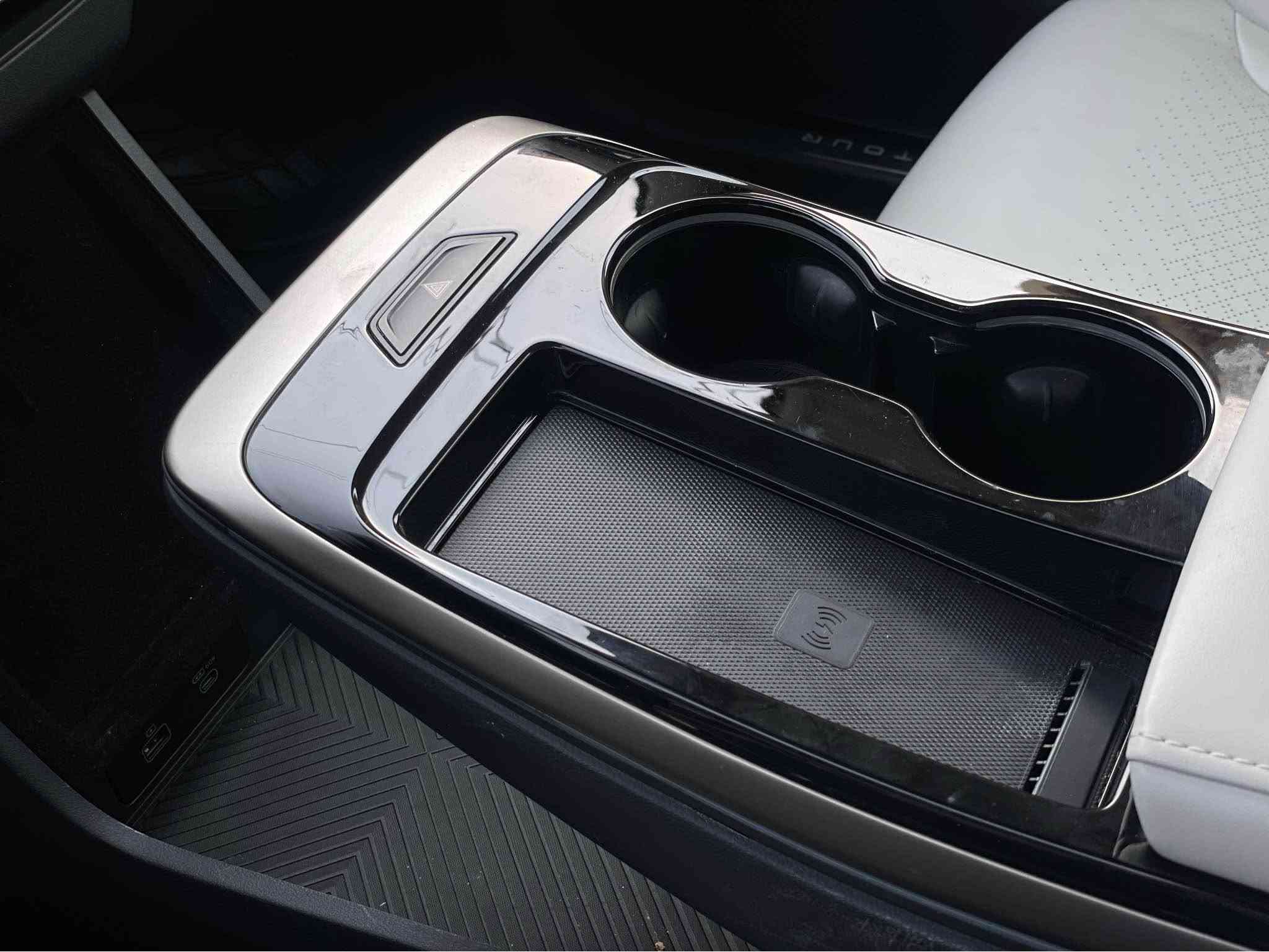 Jetour Dashing 2024
🔥سعر177$ وەرەقە🔥
مۆدێل 2024
19,000km
ضمان شەریکە هارلم
کلین تایتل بێ سبوغ و سارد  
ژمارە هەولێر »شوێن هەولێر
مەکینە 1.6تۆربۆ مڕغوب
بە بەنزینی نۆڕمال دەڕوات بێ کێشەیە 
فول فول فول مواصفات luxury 

*********** 🔹 whatsapp/viber أربيل, العراق
