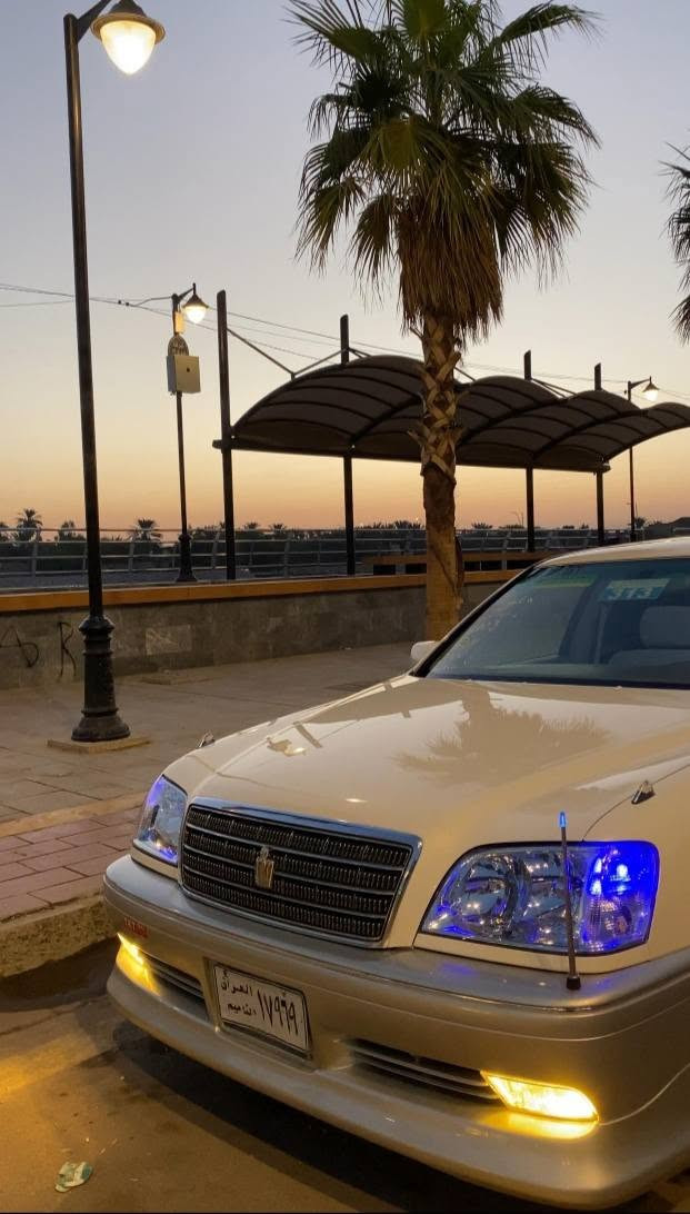 TOYOTA CROWN ROYAL SALON 👑
للأستفسار 📲 

*********** ابو علي الرماحي •

   للبيع تيوتا كراون 2003

    اللون      محجل   🤍  .

❗️السياره جديدة طك كارتون مدفوع كمرك 
وباقي بس عالرقم 
مكفوله كفاله عامه من  كص وضربه ونقل جثه ورسميات والاصوليات.
تحويرة نجف فوک جوه 
المواصفات 👇
2 دگمتين . 
گير ومكينه وحداديه بالكارتون. 
محرك ديفور الكبير شاصي 175 .
اربع كشنات كهرباء .
ستيرن كهرباء.
تخم تاير جديد.
ويل 16 نجمه .
تبريد ثلج + تدفئه.
والسياره ماعايزه برغي كامله على اخر حبايه.
والسياره بالواقع اجمل من الصور بهواي
السعر105💵 وبيها مجال للطيبين 
العنوان🏠 // بالنجف المعارض الجديدة 
معرض بركات سفير الحسين قرب الصيرفه
