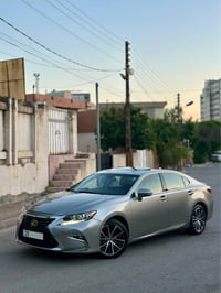 ES350 • ٢٠١٦ • ٧١٠٠٠ ميل