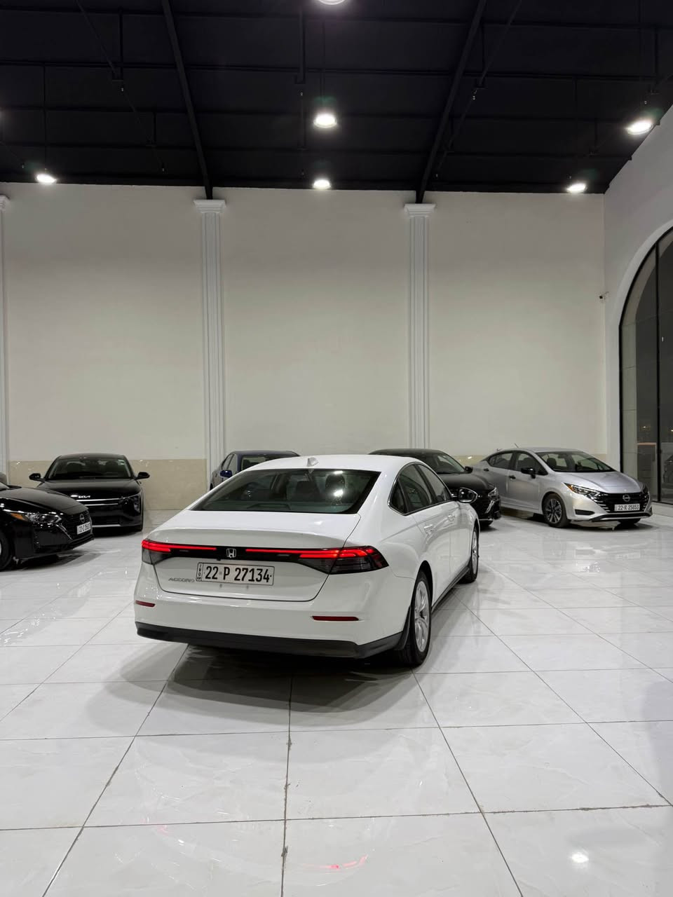 السلام عليكم 
للبيع هوندا اكورد ابيض 2024 LX
محرك 1500 توربو بنزين
ماشي 31 الف ميل 
سياره بس رادار امامي مابيها 
سيارة بنيد صبغ بدون دواخل وبدون ارباك 
سياره بدون تعديل و بدون كلير أمريكي 
سياره بدون شخوط و رصعات و بقصات 
سياره مرقم أربيل 
ترقيم جديد هزه جديد 
سياره تحويل و غرامات شرط 
ملاحظة صوار حادث موجوده في المنشور 

السعر 155 ورقه ومجال 
اي استفسار عن سيارة خاص 
اخوكم ديار ابو عمر 
*********** واتساب 
*********** اتصال 
عنوان أربيل معارض السيارات أربيل, العراق
