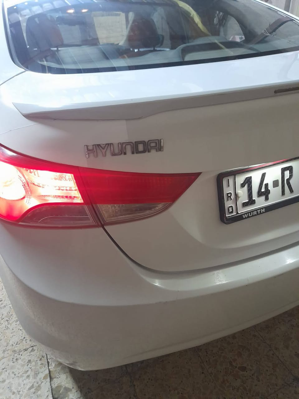 السلام عليكم ....
النترا 2014 خليجي ..
حجم المحرك 1800 دوش مكفول 
السياره مكفوله كفاله عااامه 
جاهزه للاخير الف ماذب عليه بالعافيه ع لياخذها 
السنويه جديده ورقم دولي تحويل ثاني يوم 
السياره جديده بمعنى الكلمه 
السعر 115 وبي مجال بسيط بيع او مراوس حسب القناعه
مكاني بالبصره 
***********
