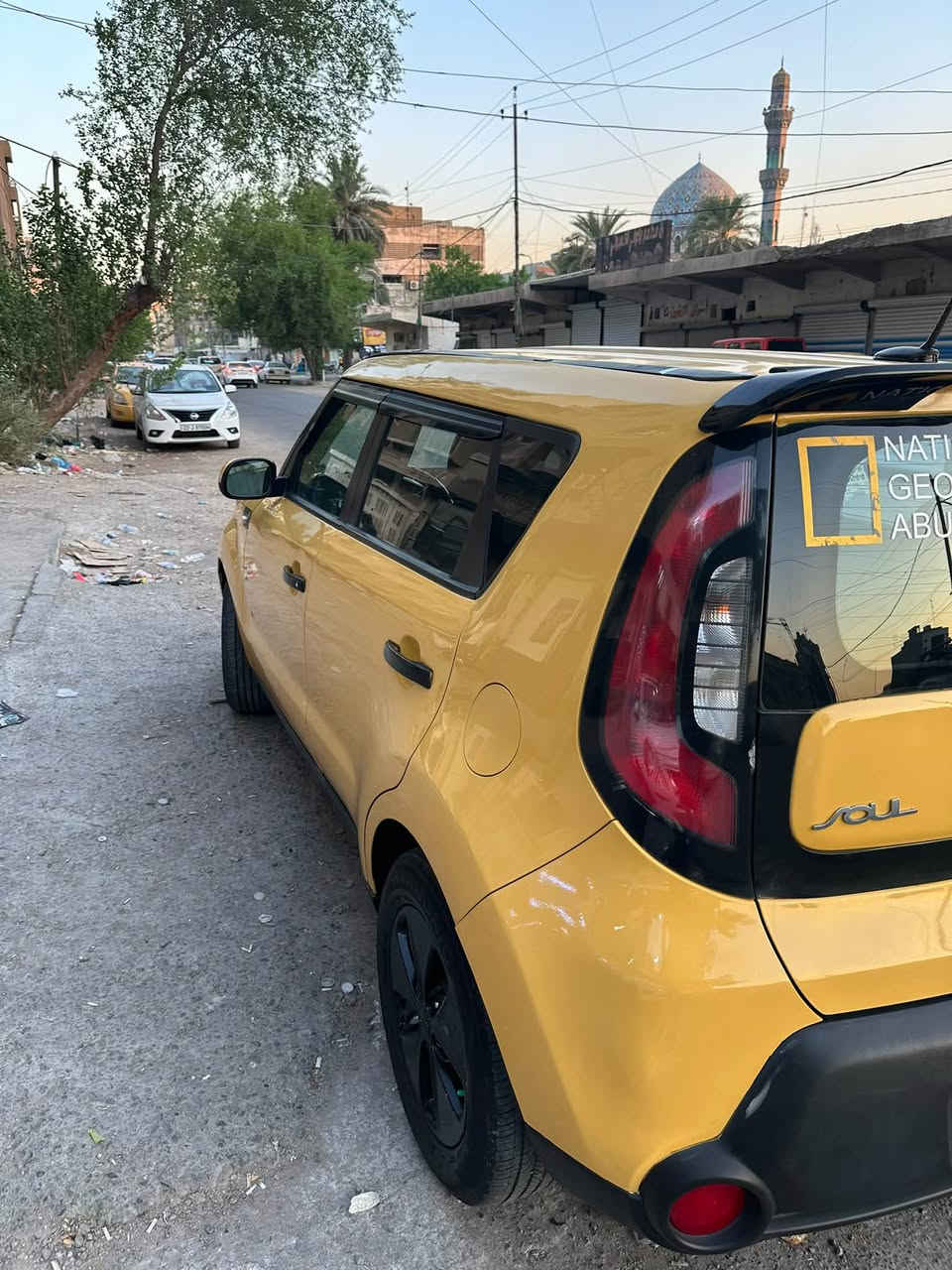 كيه صول 14 مكيه جدي اي  سياره جديده ليبل واحد بس بنيد مبل  نفس لون شركه. تبريد ثلج صدرجديد سياره جديده  فول بغداد السعر 90&ورقه.   ***********
