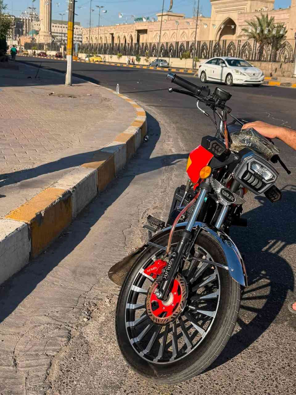 السلام عليكم
دراجه يراني موديل 2025

مكينه 200cc

لون مشمشي🍑

دراجه حلو وكاعده 

السعر 770وييه مجال 

مكاني بغداد العامريه 

***********
