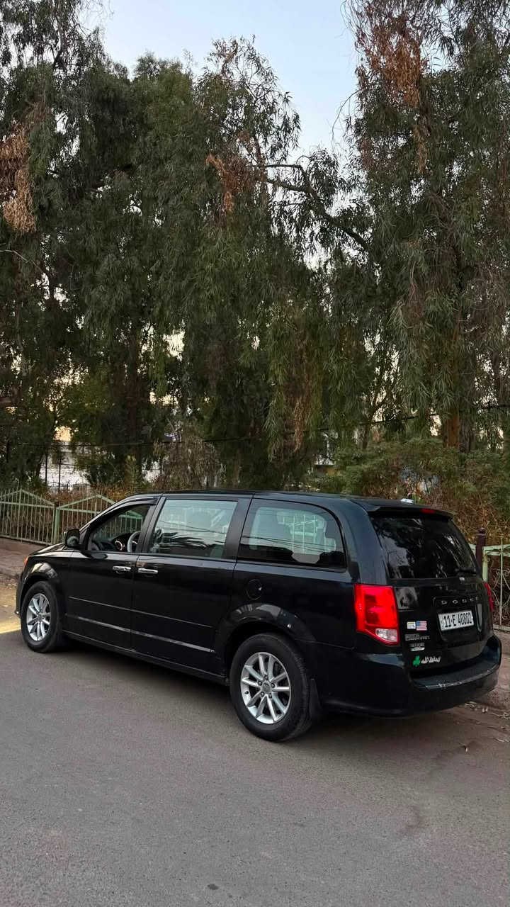للبيع دوج كرفان ✅
2013 وارد امريكي حادثها جاملغ وبنيد بدون دواخل شواصي لغود كفاله 
مواصفات بيبان ميكانيك جام كهرباء تبريد ثلاث قطع فرس متصل كشنات بلع  كشن السايق كهرباء تشغيل عن بعد كير مكينه تبريد خير من الله مكينه 3600 
رقم بغداد الدولي بسمي تحويل ثاني يوم 
سيارة جاهزة من كلشي  واحلا من الصور 
مكان السيارة بغداد الجديدة 
السعر 122
وبيها مجال للاستفسار 
***********
