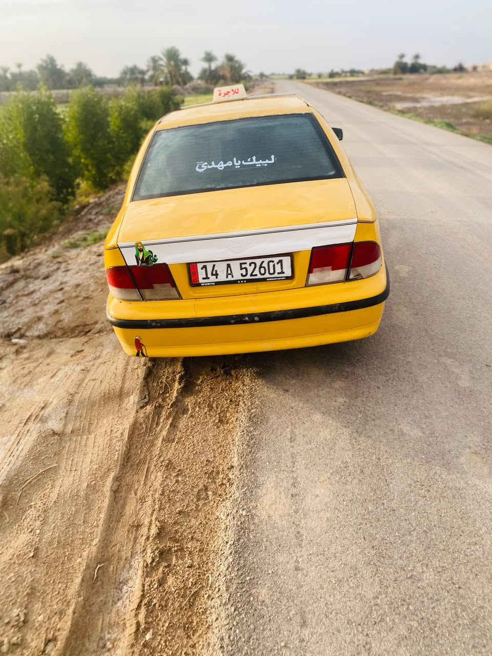 سمند موديل ١٠محدثه ١٧كير ومكينه كفاله حداديه وتخم تاير نضيف رقم بصره بسمي مكان سماوه ***********

