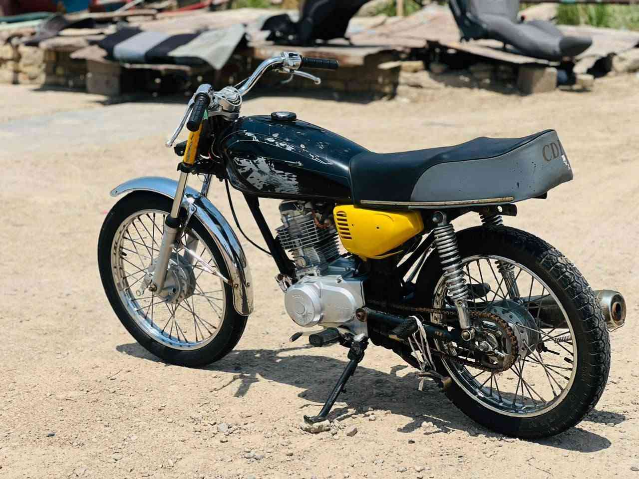 السلام عليكم دراجه للبيع نامه كلك كلك كلك السعر350 وبيها مجال مكان ناصريه سيدخيل الشراي يخابر***********
