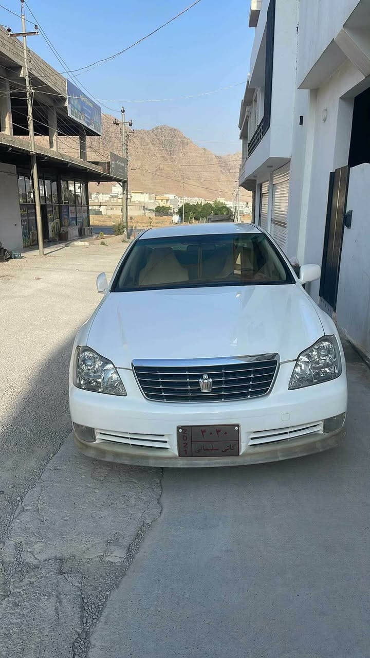 تۆیۆتا کڕاون شاینەcrown shaina
شاینەی ٢٠٠٧ی بەسمە ڕەساسی
GRS-180 گچکە بە گەورە
ساج مەلەکی
کۆددددد-کراو 
شوێن ڕانیە 
ژم.٠٦«***********
وەتسئاپ و ڤایبەر
هەمو رانية, السليمانية
