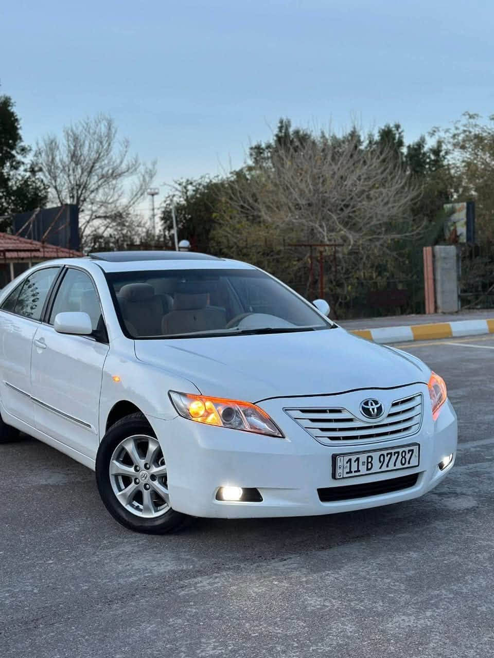 السلام عليكم تحيه طيبه الى جميع 🧿
#مكلف #بالنشر الكامري موديل  #2007 #خليجي  #GLX فول مواصفات رقم بغداد جديد  تحويل شرط مكينه 2400 يعني4 سلندر  لاتنقيص ولابخار  شرط   👍
 #مكينة كير حدادية تبريد تدفئة كلة شغال خير من الله ترايك للبصره وين متريد تفحص افحص بيه قطعتين صبغ جاملغ خلفي وجاملغ امامي اثر شخوط بدون اي معجون وبدون حادث  وبارد باب الصدر موضح بالصور 
   __ مواصفات🔻 
💎تحكم ستيرين 
💎فتحه سقف سلايد روف 3 طكات
💎تبريد قطعتين 
💎داخل بيجي مخمل     
💎  كروز سرعه 
💎كشن كهرباء 4 حركات       
 💎شاشه وكامره خلفيه 
💎صاج ملكي        
سياره كلش جديده مامتعوبه مال بيت جناي 
 كما موضح بالصوروالفيديو  
السعر 104 بيها مجال بسيط للشراي🚸🤲
مكان السياره الانبار الفلوجه رجاء رجاء ماعاجبك السعر ماعندك امكانيه لاتكسر بحلال الناس اعبر المنشور وجنك ماشايفه كلشي اكو بالسوك وكلشي بسعره الي يدور جديد ونضيف يتفضل يتصل  
#اي_استفسار_يرجى_الاتصال📞👉📲
***********
***********
