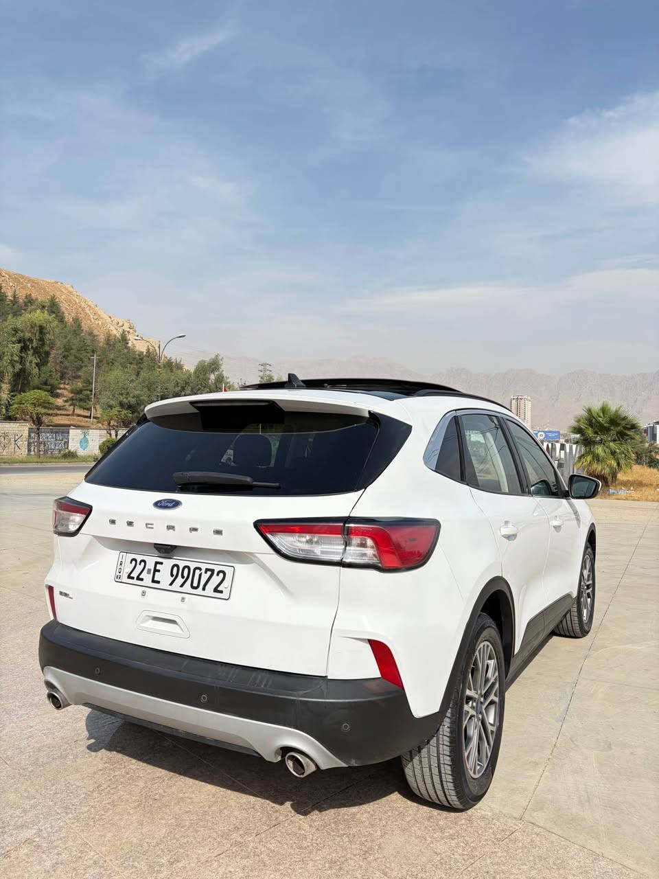 ايسكيب ٢٠٢٢ • تيربو ٢.0 • ٣٤٠٠٠ مايل