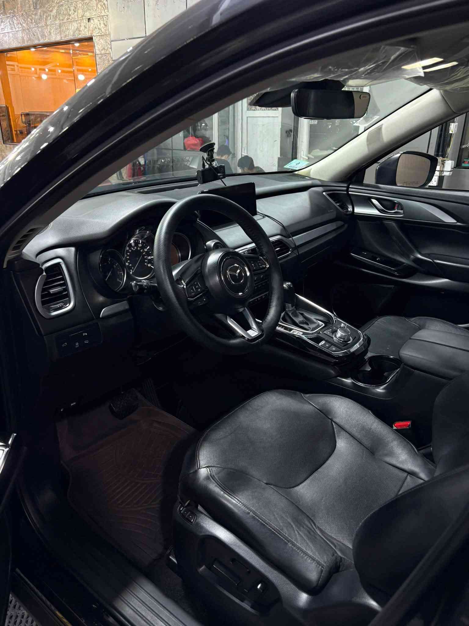 CX9 2022
مازدا CX9 2022
للبيع او مراوس 
رقم بغداد بأسمي
فول مواصفات
4 سلندر 2500 تيربو
7 راكب
صمه
3 قطع تبريد
رادار امامي وجانبي
كشنات جلد+تدفئه وتبريد
كشنات كهرباء حته الخلفيات
شاشه كبيره+ماوس تحكم
هاند بريك دكمه
صندوق كهرباء
كشنات خزن
بك لايت لد
بردات خلفيه
شاحن لاسلكي
حساسات امامي+ خلفي
كامره خلفيه
نضام سبورت
ماشية 60 الف
ضررها صندوق وجاملغ خلفي بدون ايرباك السياره جاهزه ومابيها اي نقص
السعر 192ورقه
مكان سياره بغداد كاظمية
***********
