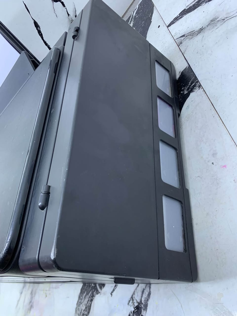 طابعه ابسون L3050
واي فاي
منضومه حبر خارجيه
شرط الشغل
السعر 125 
توصيل موجود
***********
