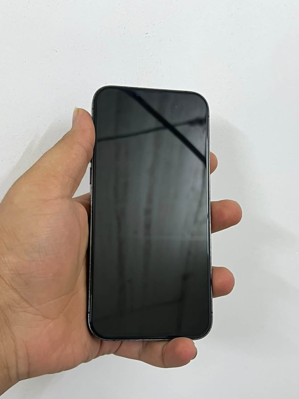 سلام عليكم 
iPhone 13 Pro Max 
ذاكرة 256
بطارية 90 
مبدل شاشة GX حيل حلوه 
فيس إيدي شغال 
جهاز نضيف ما ناقصو شي 
كلو شغال وكآمل 
سعر 490 وبي مجال بسيط 
استفسار اكثر اتصل 
*********** واتساب فقط 
*********** اتصال
مكاني موصل ايسر
