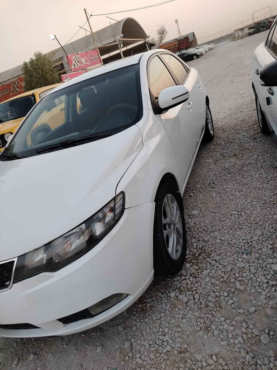 سيراتو خليجي 2011 فتحه السياره شاشه تحكمات فول عدا البصمه بيها صبغ حزام بدون داخل وبدون معجون وتبديل فقط صبغ رقم سليمانيه الماني تريد تحويل وكاله حاضر السياره ماعايزه ربع كبل للشارع جاهزه من كلشي  سعر( 77 ) وبيها مجال مكاني نجف مناذره اي استفسار ***********
