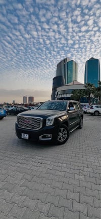 للبيع جي إم سي يوكون SLT موديل 2018 وارد أمريكي، ضرر موضح بالمنشور ( ب...