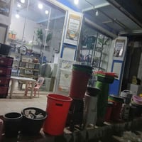 محل منزليات • بيع مستعجل • ٣ محلات