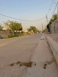 من رخصة مدير الكروب المحترم قطعة ارض للبيع المساحة 200 متر جبهة 10 نزا...